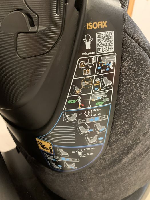 Cadeira auto Bebé Confort AxissFix 360° ISOFIX