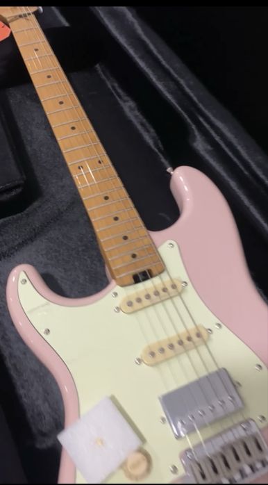 Harley Benton Stratocaster Deluxe Series LH (Canhoto) + Hardcase Rígido