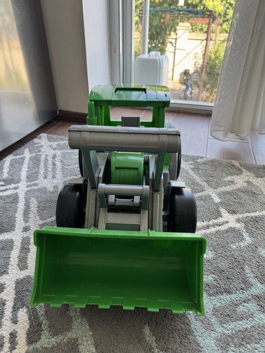 Трактор Вадер Гигант