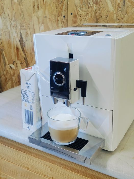 Ekspres Ciśnieniowy Jura A7 Pianowhite