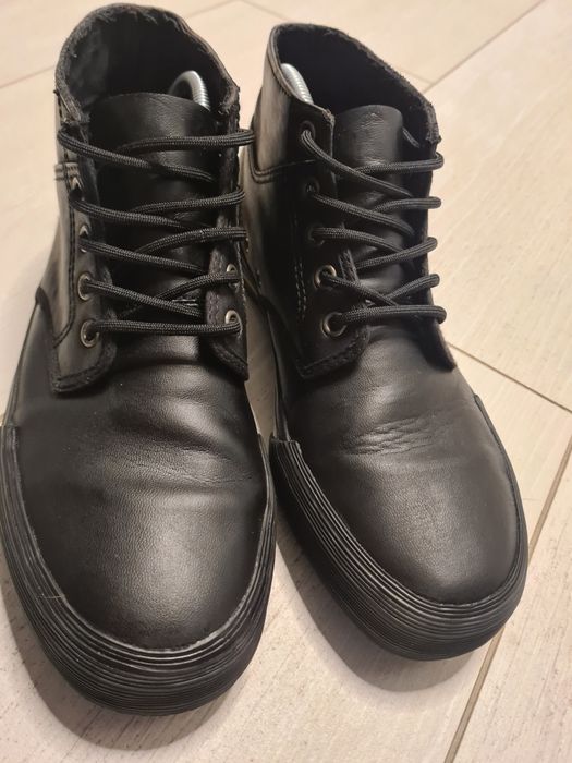 Dr. Martens eason canvas