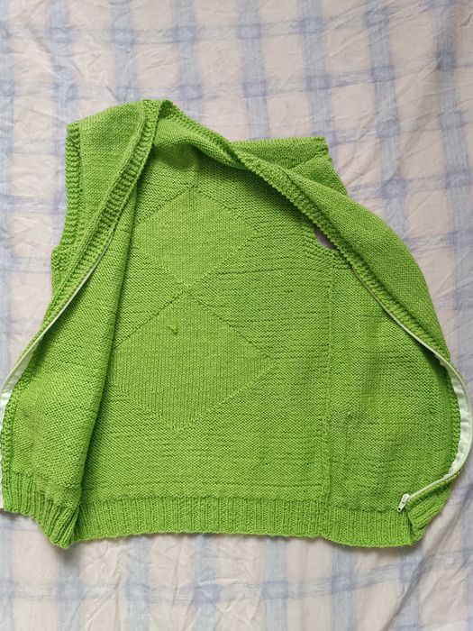 Жилетка ручна в’язка. handmade