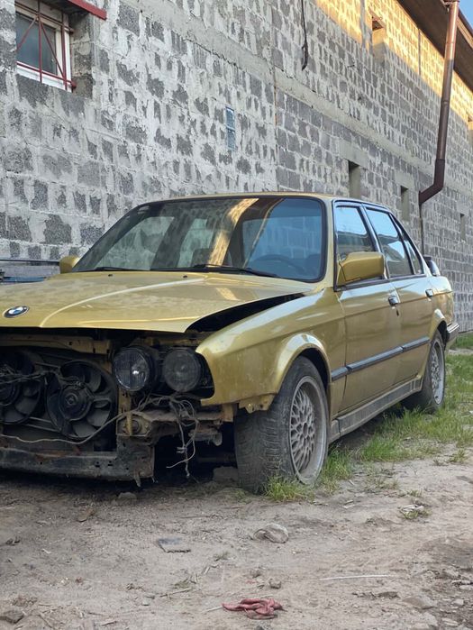 Розборка bmw e30
