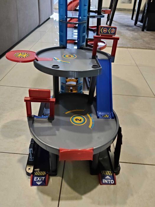 Vendo Mega Garagem Zoko