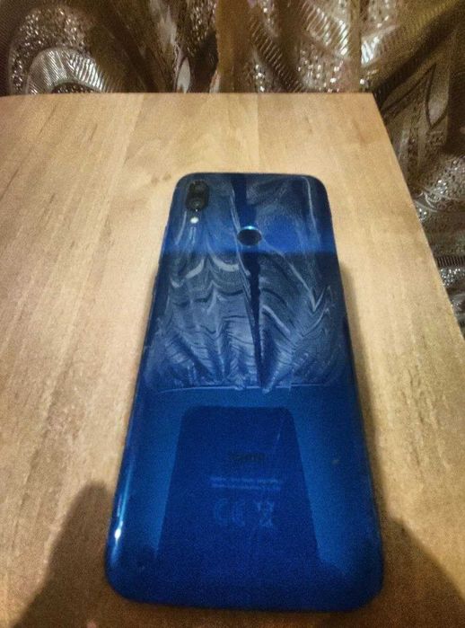 Продам Xiaomi Redmi 7 3/32