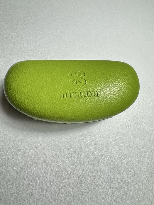 Защитный футляр для очков Miraton