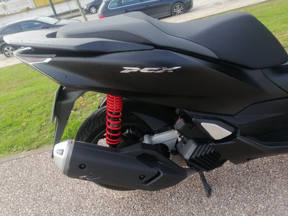 Honda Pcx 125 de 2022  Impecável