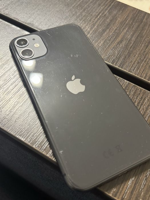 Продам IPhone 11 black icloud lock
