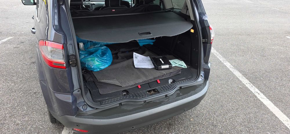 Ford S-Max — fotografia 7
