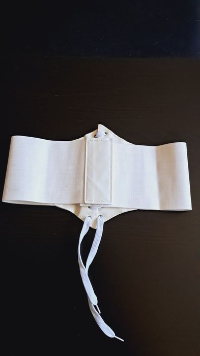 Gorset sznurowany szeroki pas