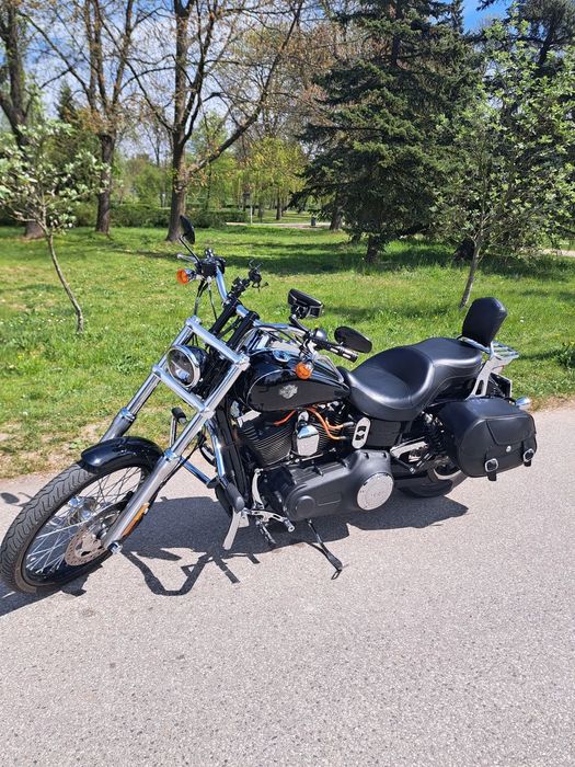 Harley-Davidson Dyna Wide Glide Sprzedam Harley Davidson Wide Glide z 2017 r polski salon