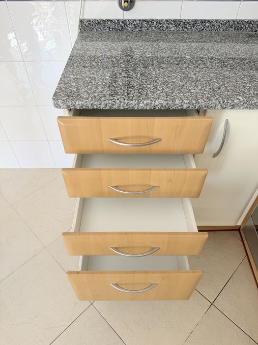 Cozinha Completa + Bancada de Granito