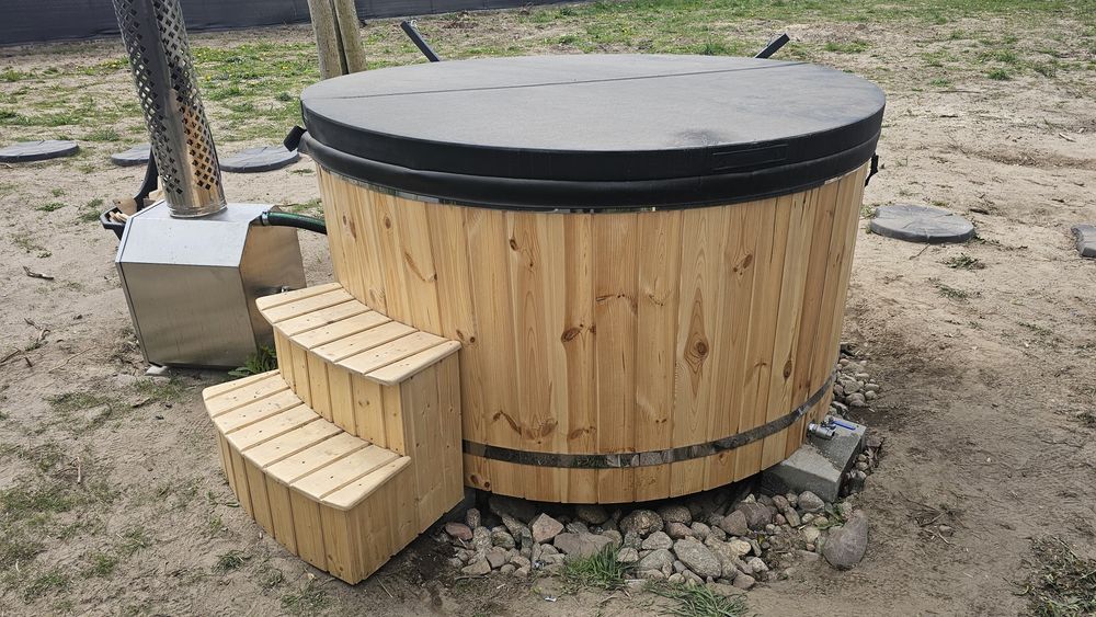 jacuzzi ogrodowe goraca balia hottube zewnętrzna