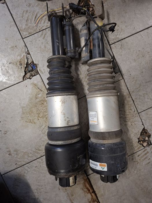 Amortyzatory Airmatic Mercedes W211