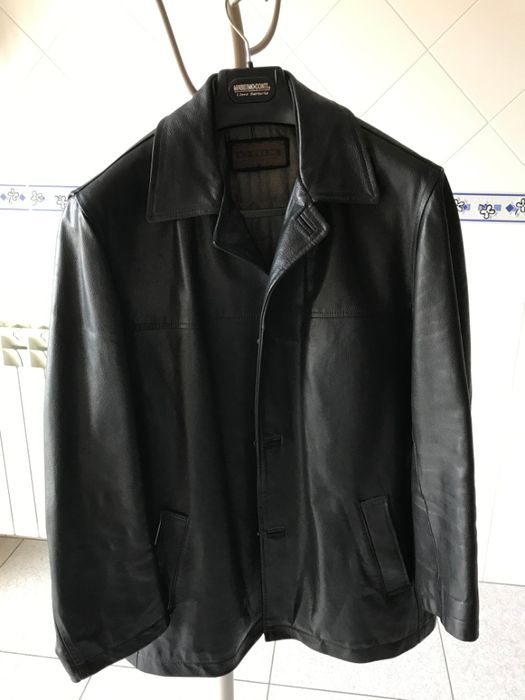 Blusão Preto Pele Genuína - Tamanho L