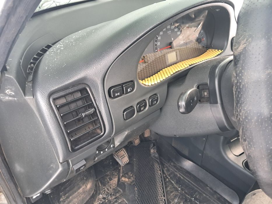 Продам панель торпеду 2110