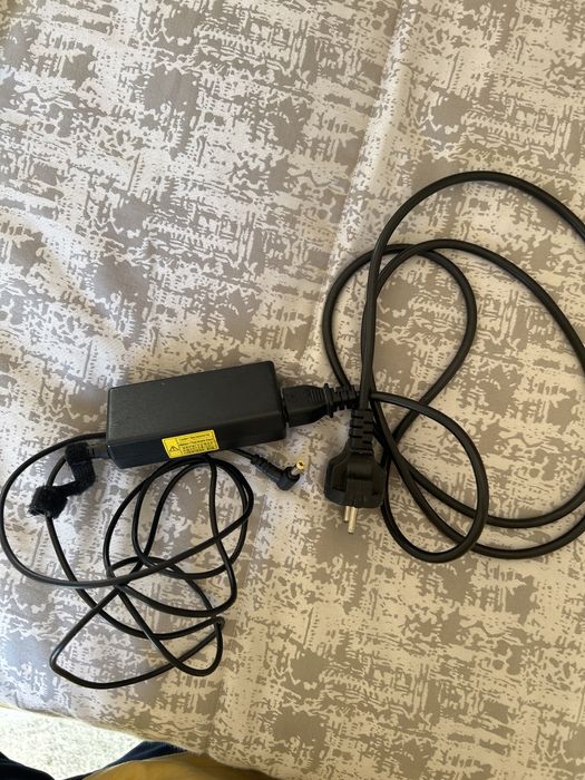 Carregadores para Sony e Portátil - Laptop