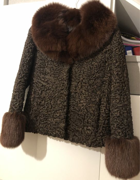 Prawdziwe futro karakuły r. M stan idealny