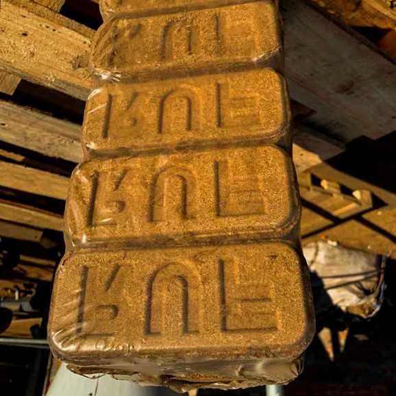 Вугілля, брикети, пелети – надійне тепло для котла