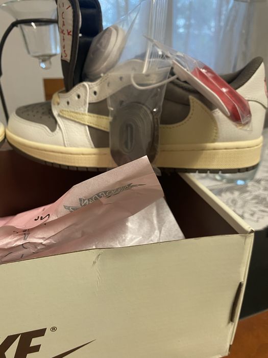 Nike air force travis scott