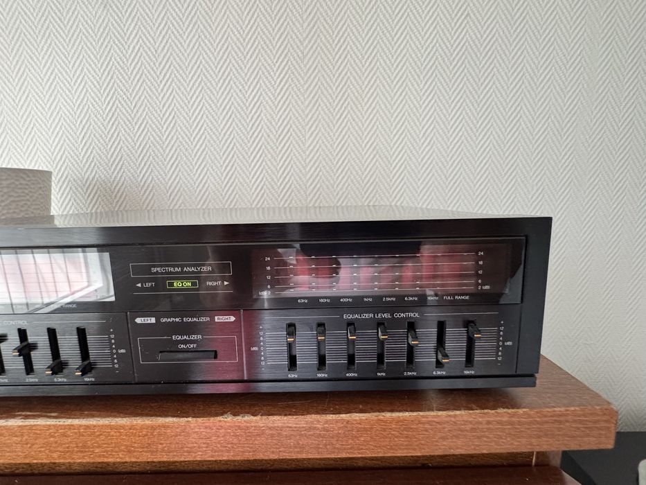 Equalizer Technics SH-E60