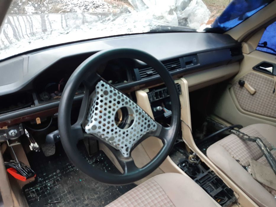 MERCEDES 124 2.5 D osobowy