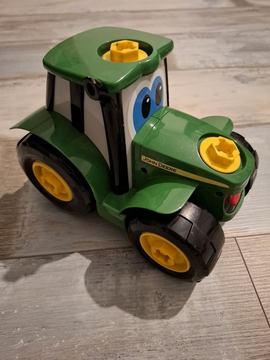 Auto John Deere do skręcania