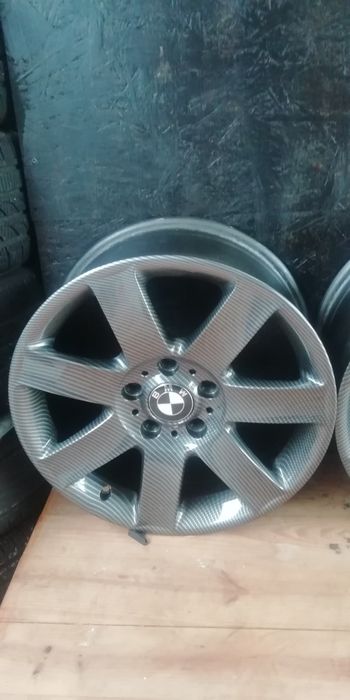 Jantes 17 BMW originais personalizadas em aquaprint design carbono