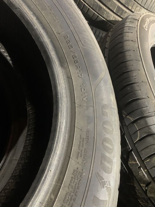 Шини б/у всесезоннные 225/55 R17 Goodyaer 4s GEN3