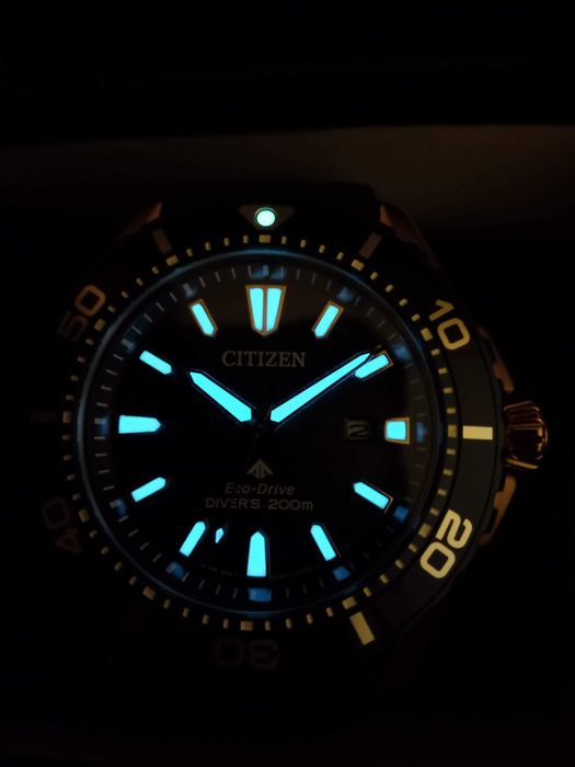 Японские мужские 200м дайверские часы Citizen Eco-Drive BN0196-01L