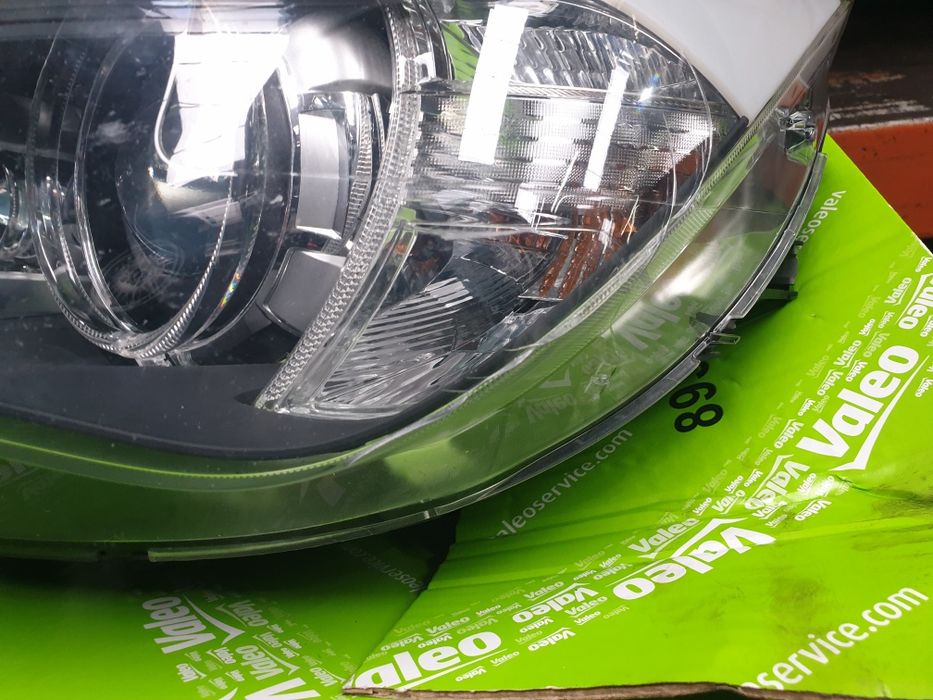 Farol Esquerdo X1 E84