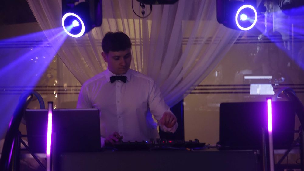 DJ-wodzirej. Ojciec i syn, duet z pasja