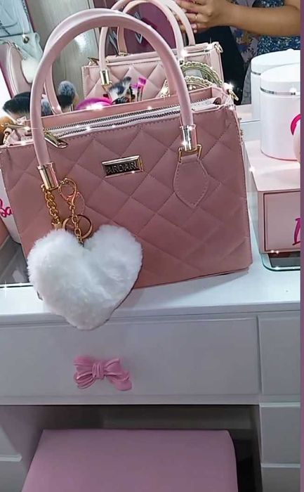 Bolsa rosa linda