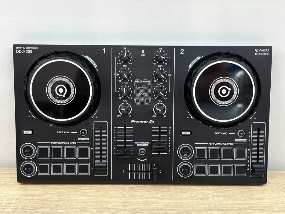 Kontroler dj pioneer ddj-200
