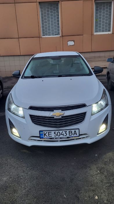 Шевроле Круз 1.8  2015г.
