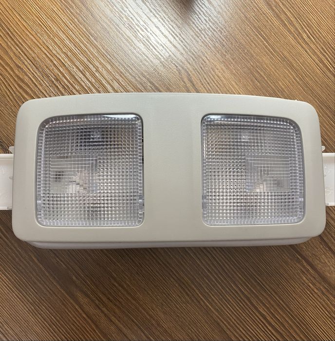 Mazda 6 плафон задній