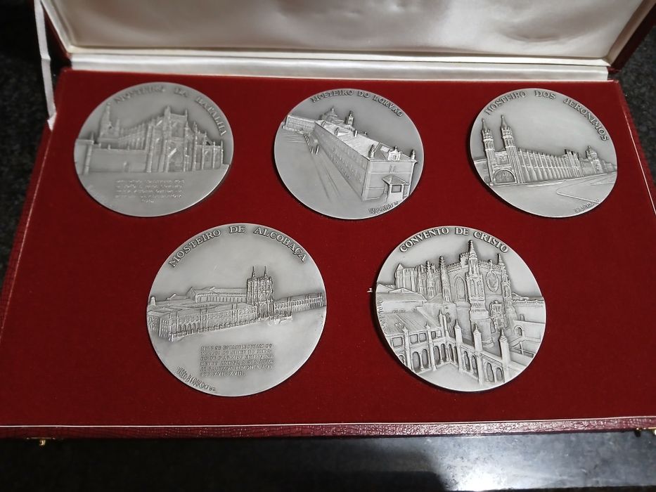 Medalhas monumentos Portugal Estanho