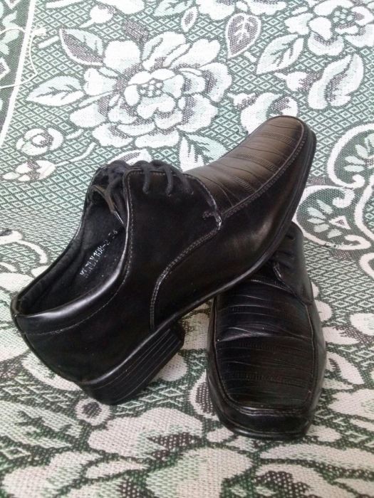 Распродажа! Супер цена! Туфли на мальчика 7-9 лет, размер 34