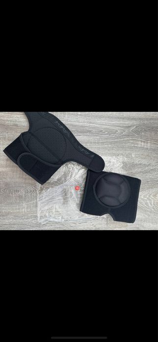 Наколенники спортивныедля танцев,работы с силиконовой полоской черные