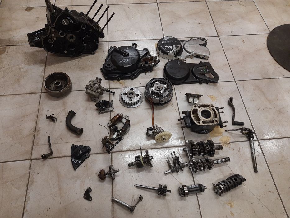 Honda MBX 80 silnik HC04E części mtx mt sprzęgło wał kapa skrzynia