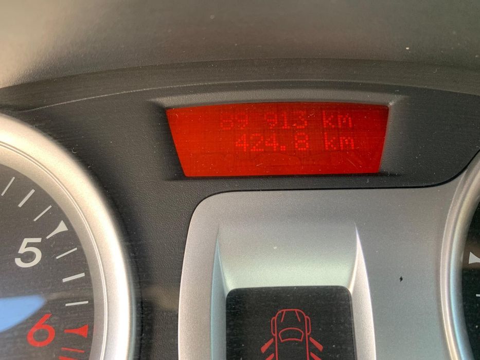 Renault Clio III 2011 89000km 1,2 75cv