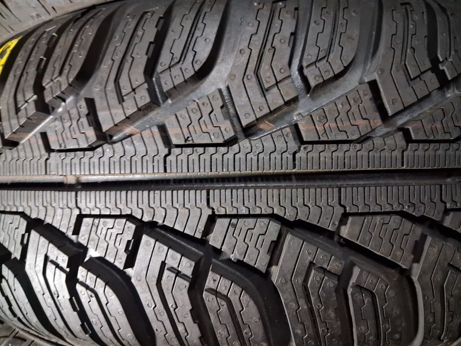 Шини  зимовi 205/55 R16 UNIROYAL MS 77 Резина зимова