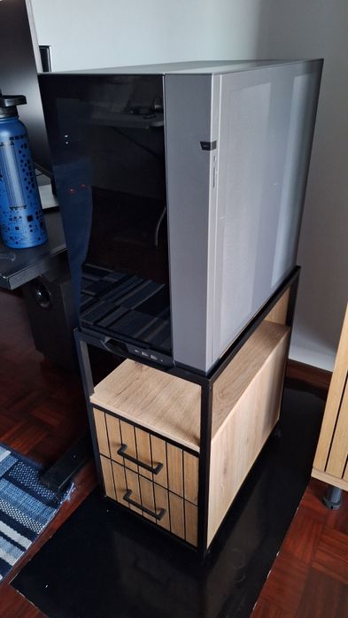 Movel para torre computador