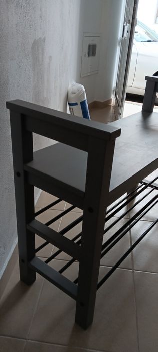 Sapateira em bom estado