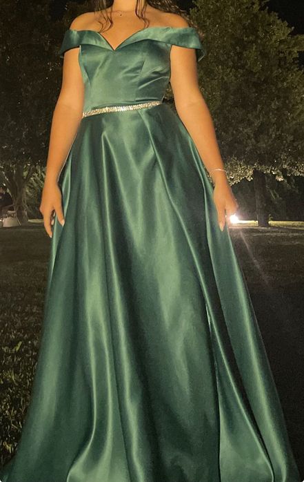 Vendo vestido de cerimónia