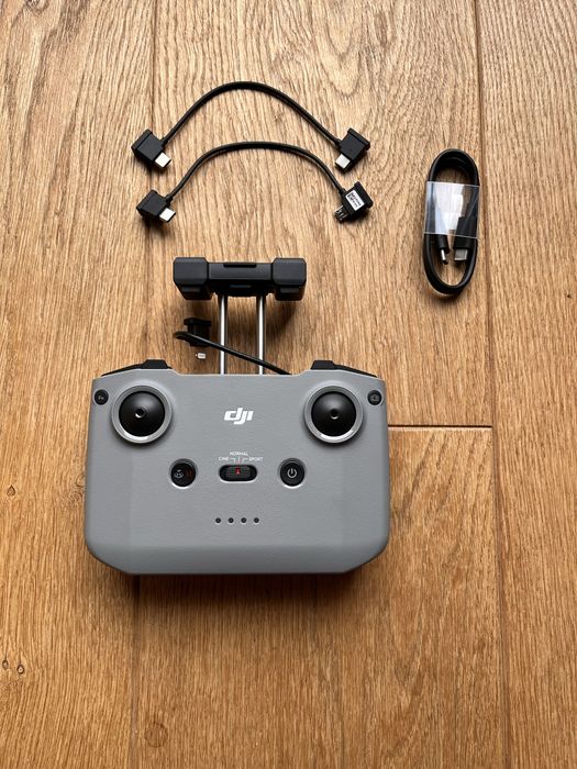 Pilot Dji rc-n1.