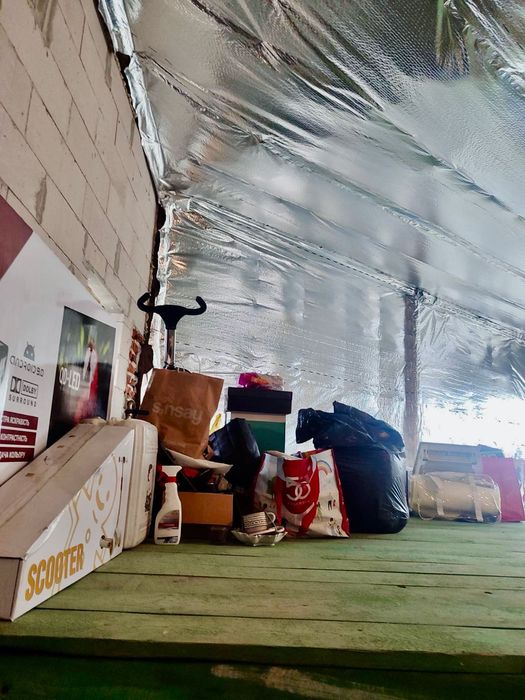 Продається квартира в частині будинку в самому центрі міста. Чортків