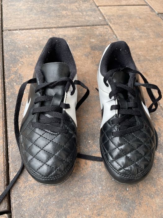Korki Pilkarskie Nike dla dziecia