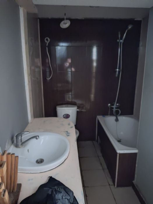 Продаж ч/ б,район центрального ринку