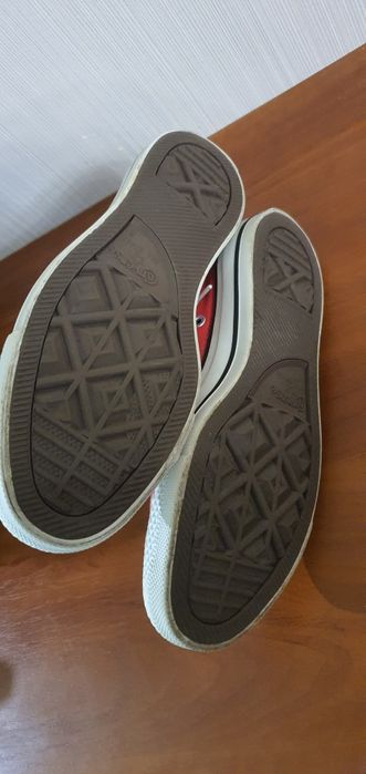 Кеди унісекс Converse червоні нові 36.5